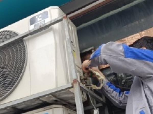 北京清河专业空调维修 空调拆装 免费上门