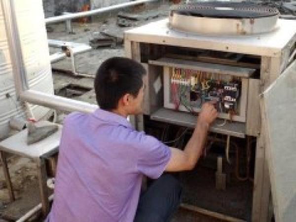 西城区马连道空调维修 空调加氟