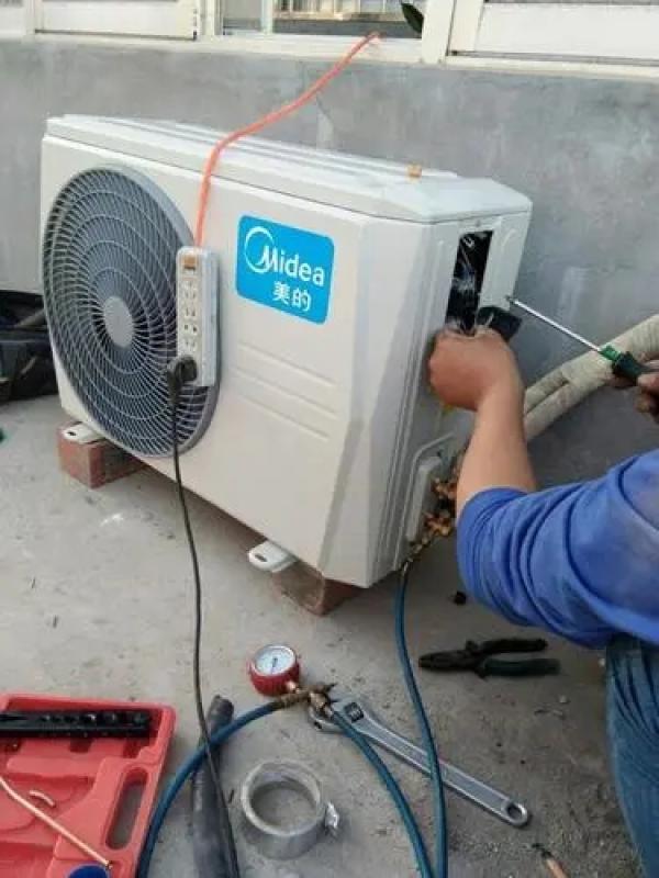 北京海淀区美的空调维修加氟清洗