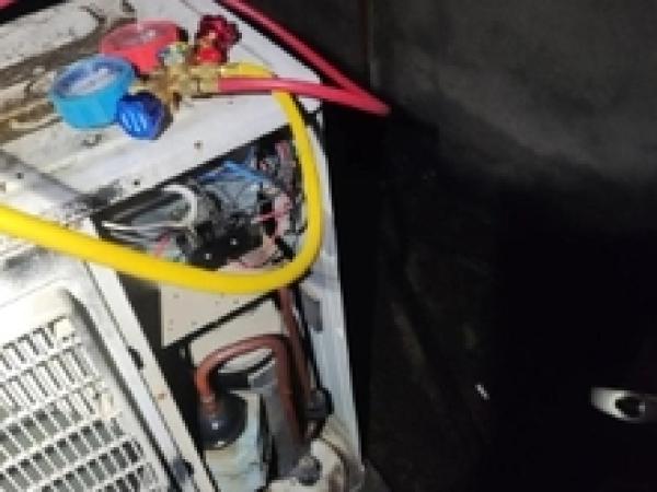 海淀区青龙桥空调维修，空调加氟联系电话